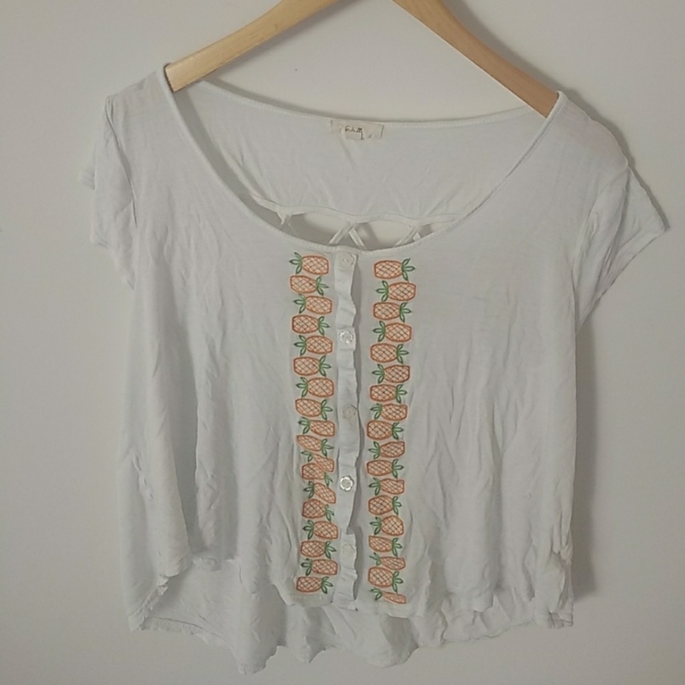 NWOT EM Pineapple Embroidered Criss Cross Back Tee
